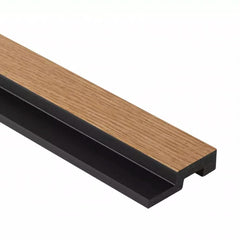 Perfil decorativo de pared efecto madera y base negra para molduras y acabados modernos